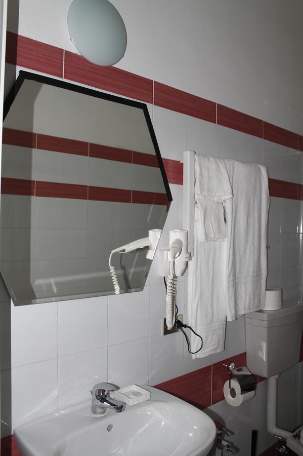 Hotel Luisa Milan Room photo
